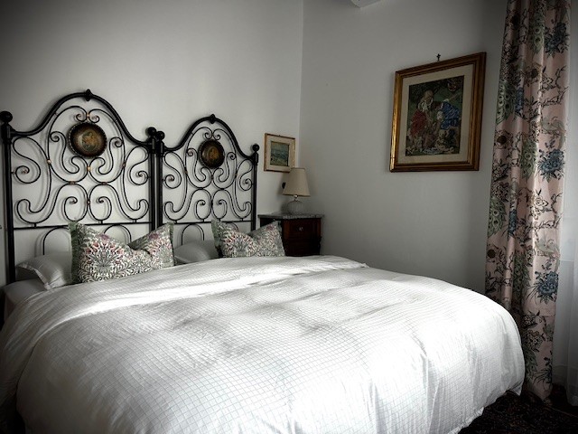 Cipresso Rosso Queen Room with Garden View