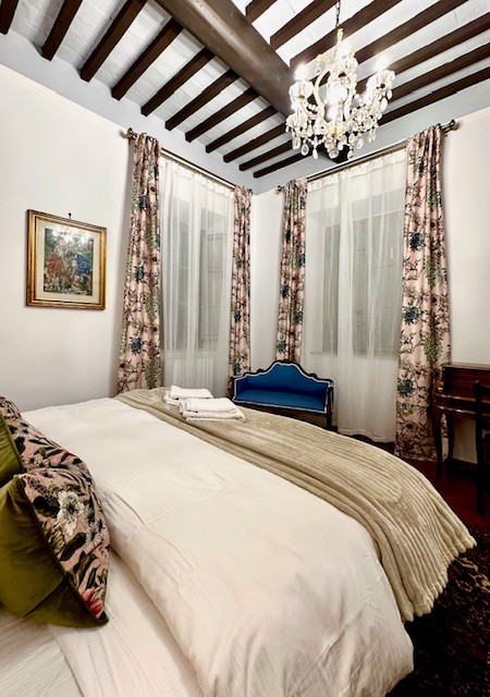 Cipresso Rosso Queen Room with Garden View